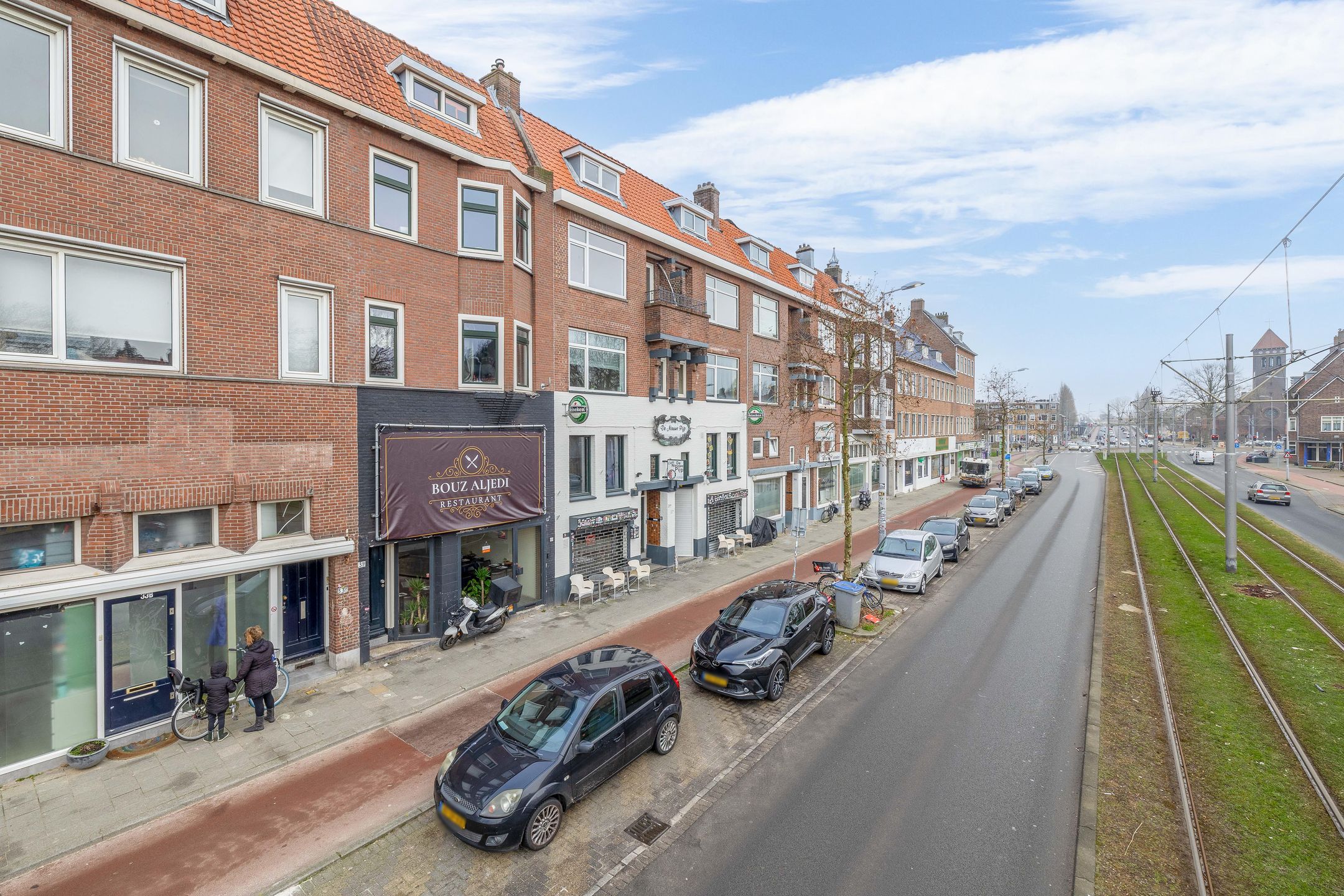 Photo 33 of Bree 27-B02