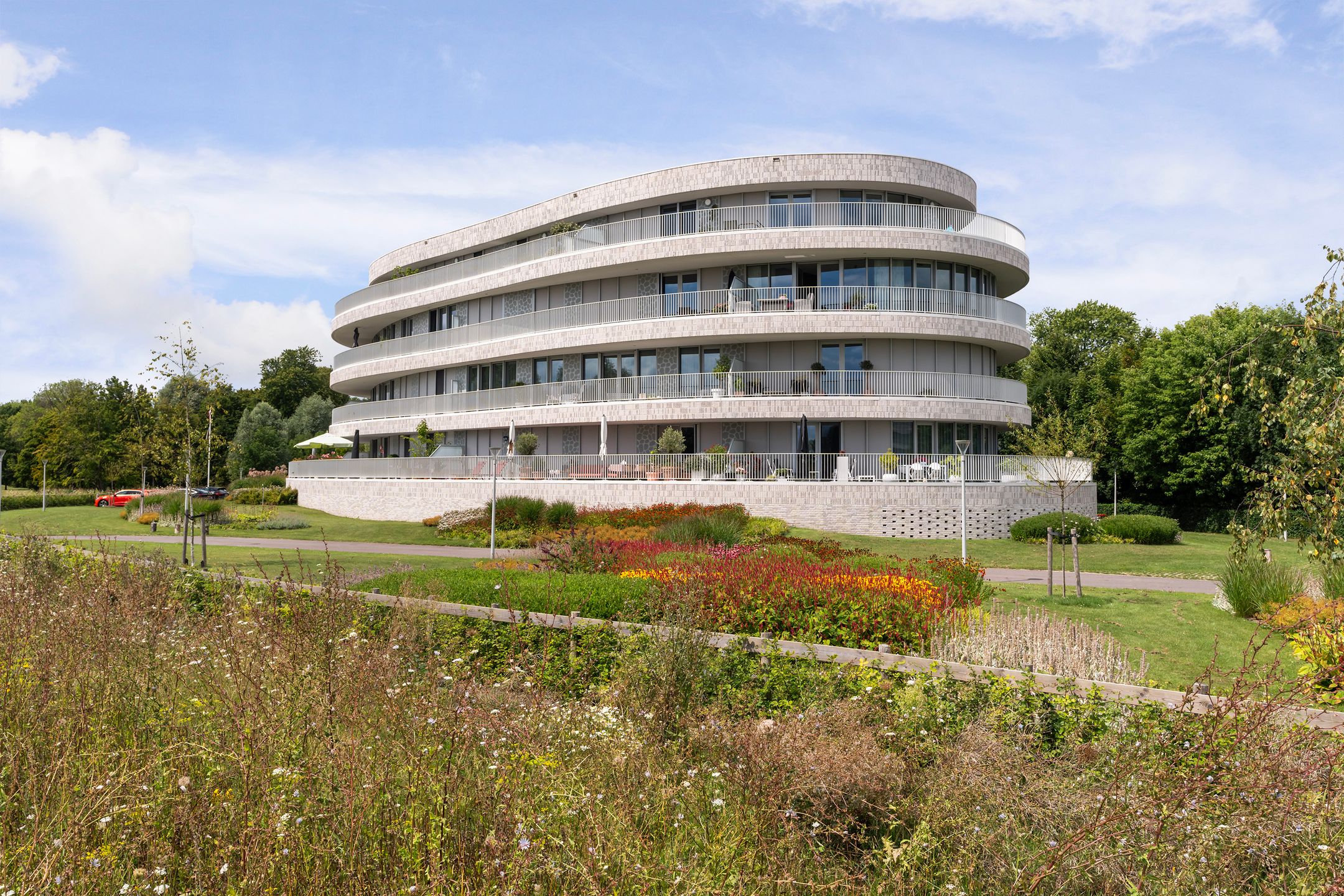 Van der Duijn van Maasdamweg, 716, Rotterdam, 3045PE, Zuid-Holland, Nederland 716