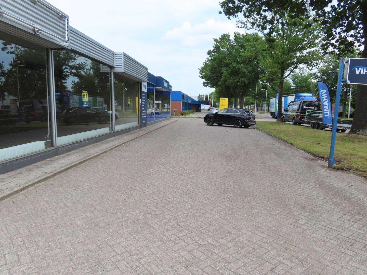 View photo 4 of Stephensonstraat 15