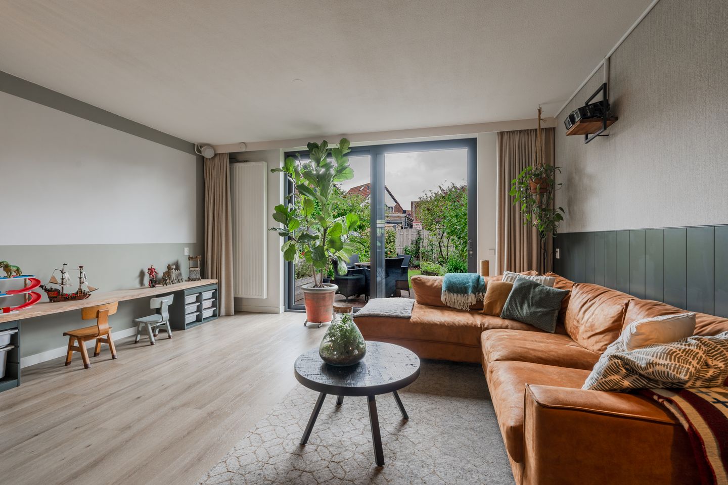 Foto 5 van van Meeuwenstraat 8