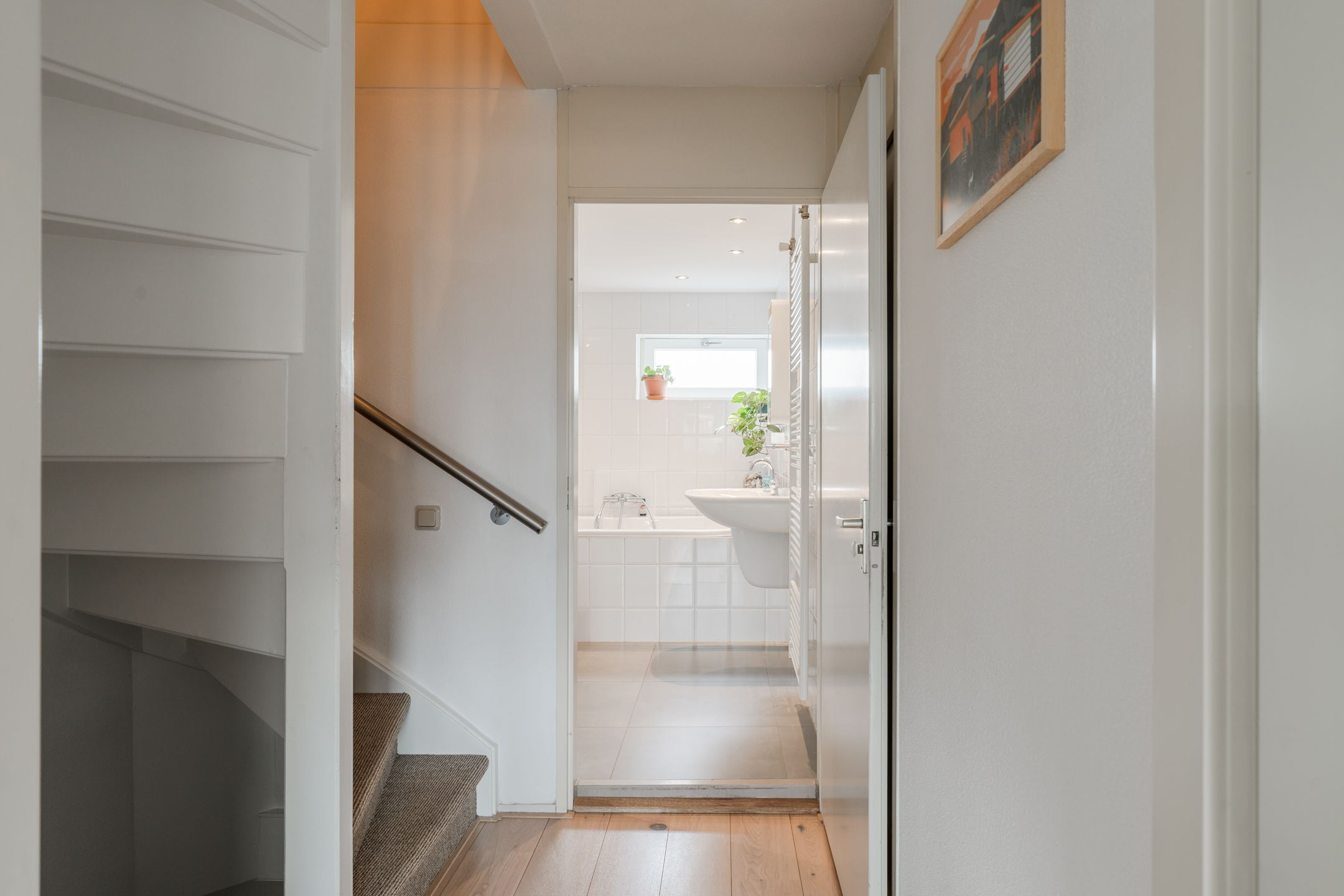 Foto 30 van van Meeuwenstraat 8