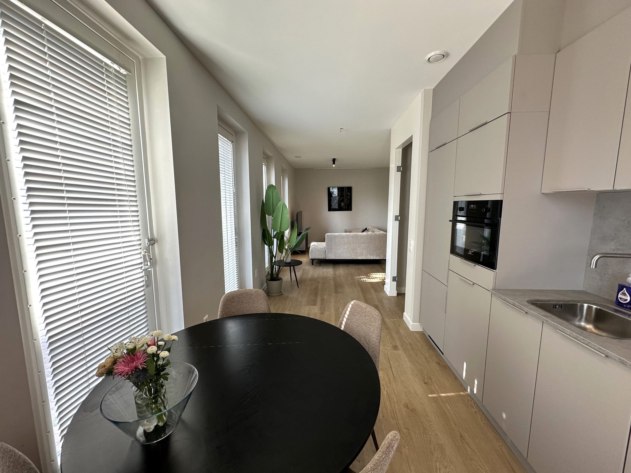 Foto 3 van Maashaven N.z. 471