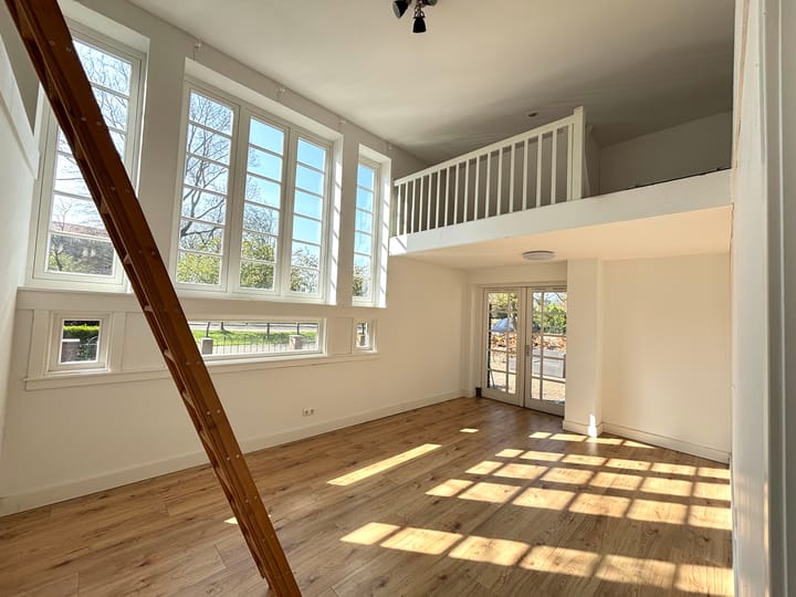 Photo 4 of Banjaertstraat 2-A