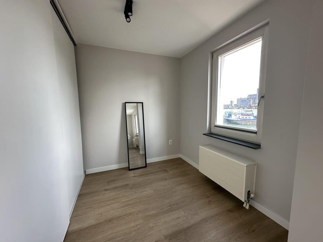 Foto 31 van Maashaven N.z. 471