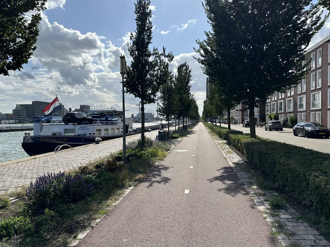 Foto 37 van Maashaven N.z. 471