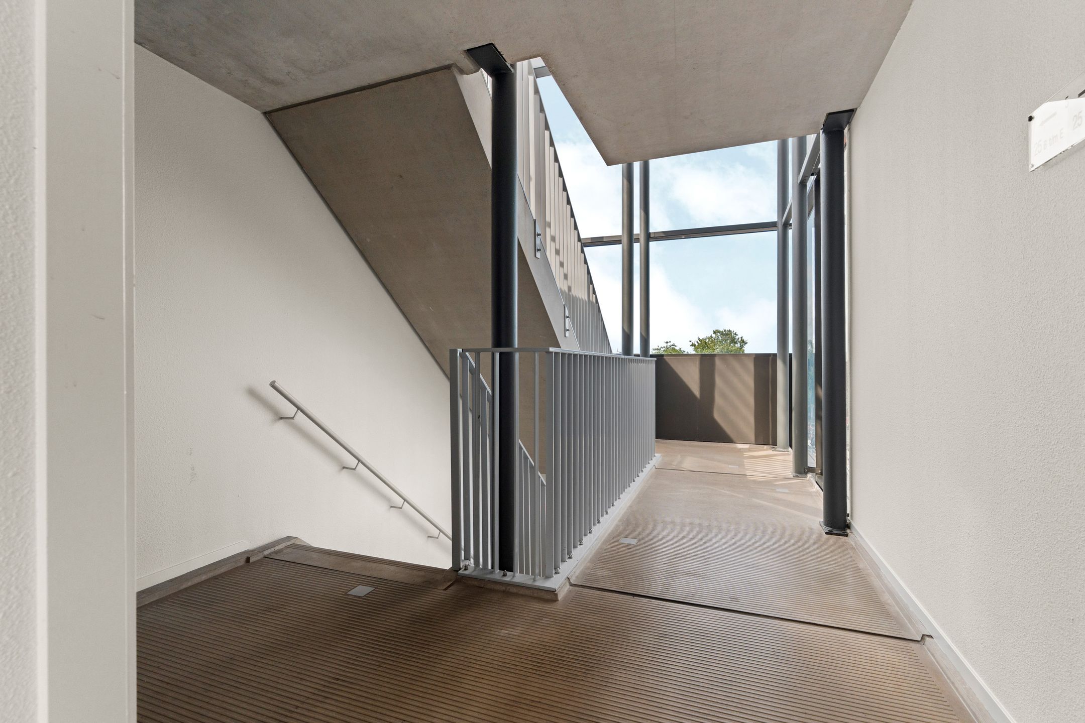 Foto 9 van Marie Curiestraat 25-A