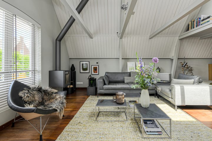 Photo 32 of Voorstraat 61