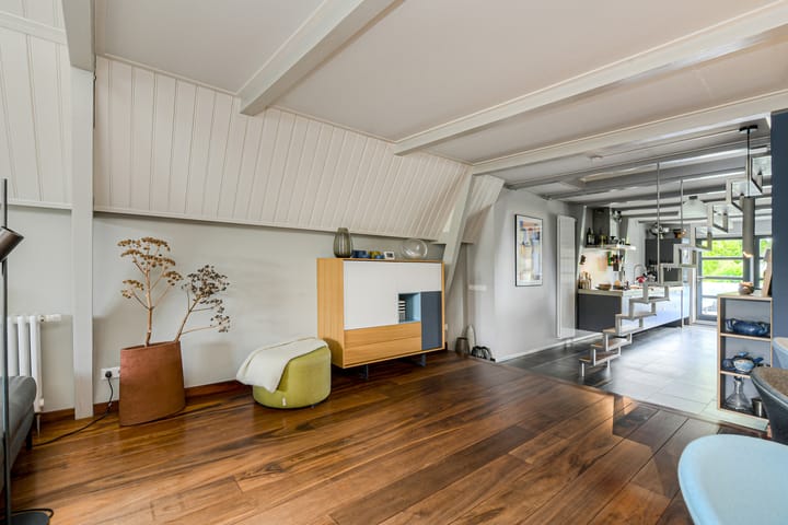 Photo 36 of Voorstraat 61