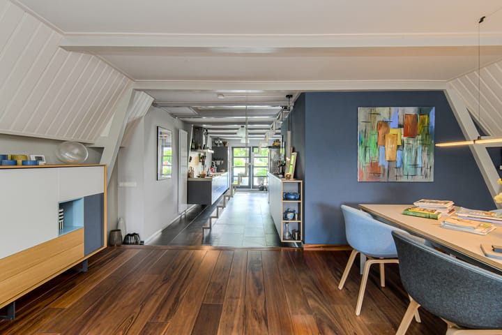 Photo 37 of Voorstraat 61