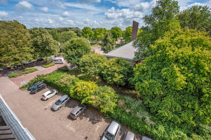 Foto 22 van Burgemeester Caan van Necklaan 211