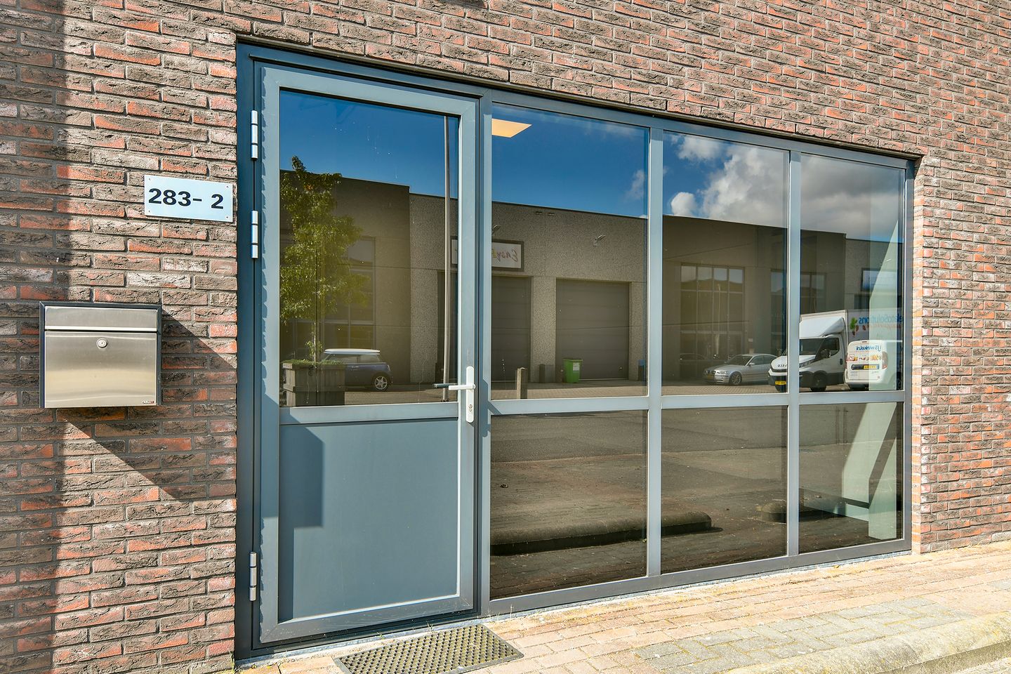 View photo 3 of Aalsmeerderweg 283-2
