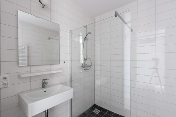 Photo 13 of Loosduinseweg 79