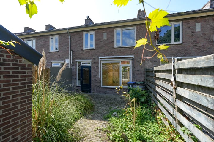 Foto 2 van Lindanusstraat 42