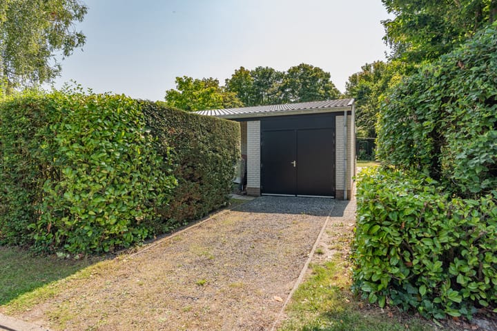 Foto 32 van Eikenlaan 21.