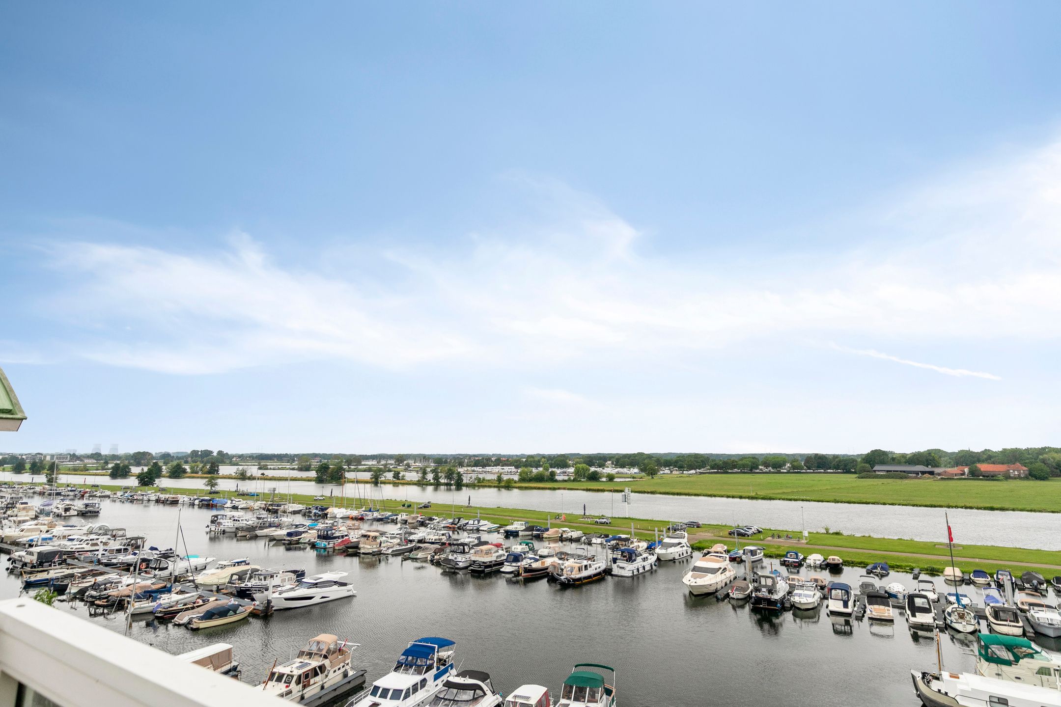 Photo 3 of Maasboulevard 53