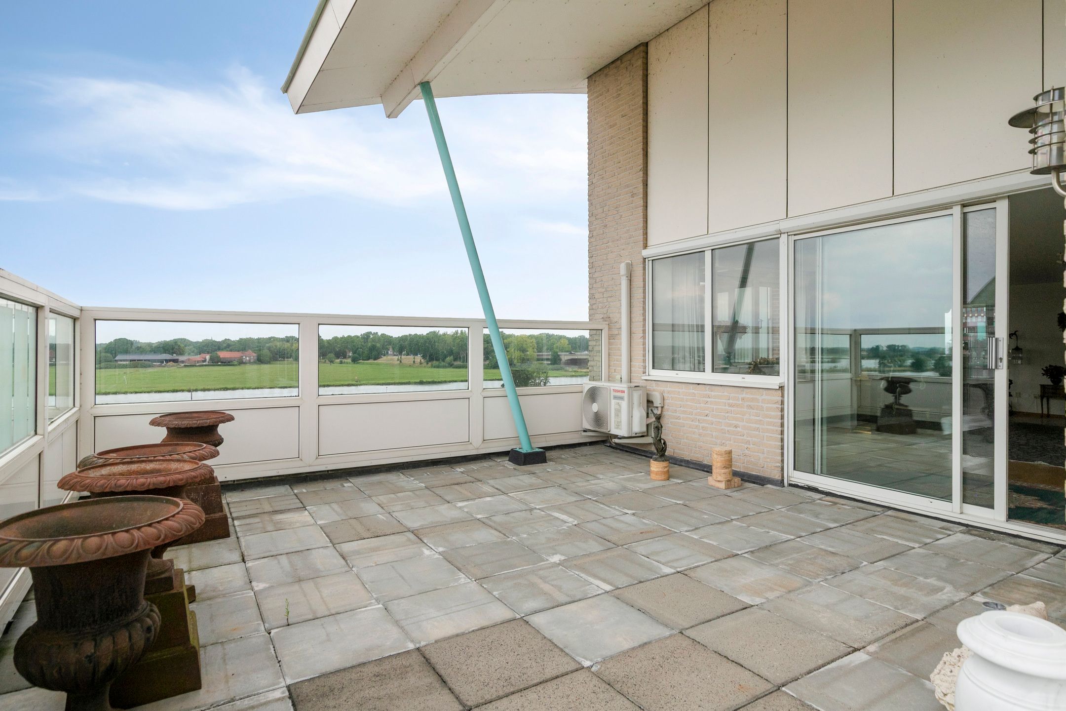 Photo 39 of Maasboulevard 53