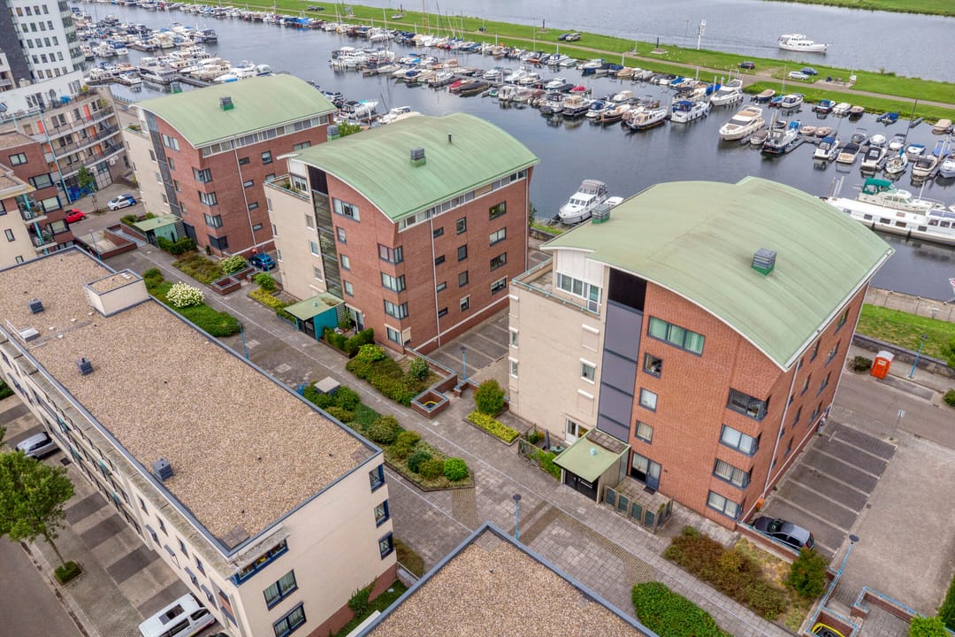 Photo 53 of Maasboulevard 53