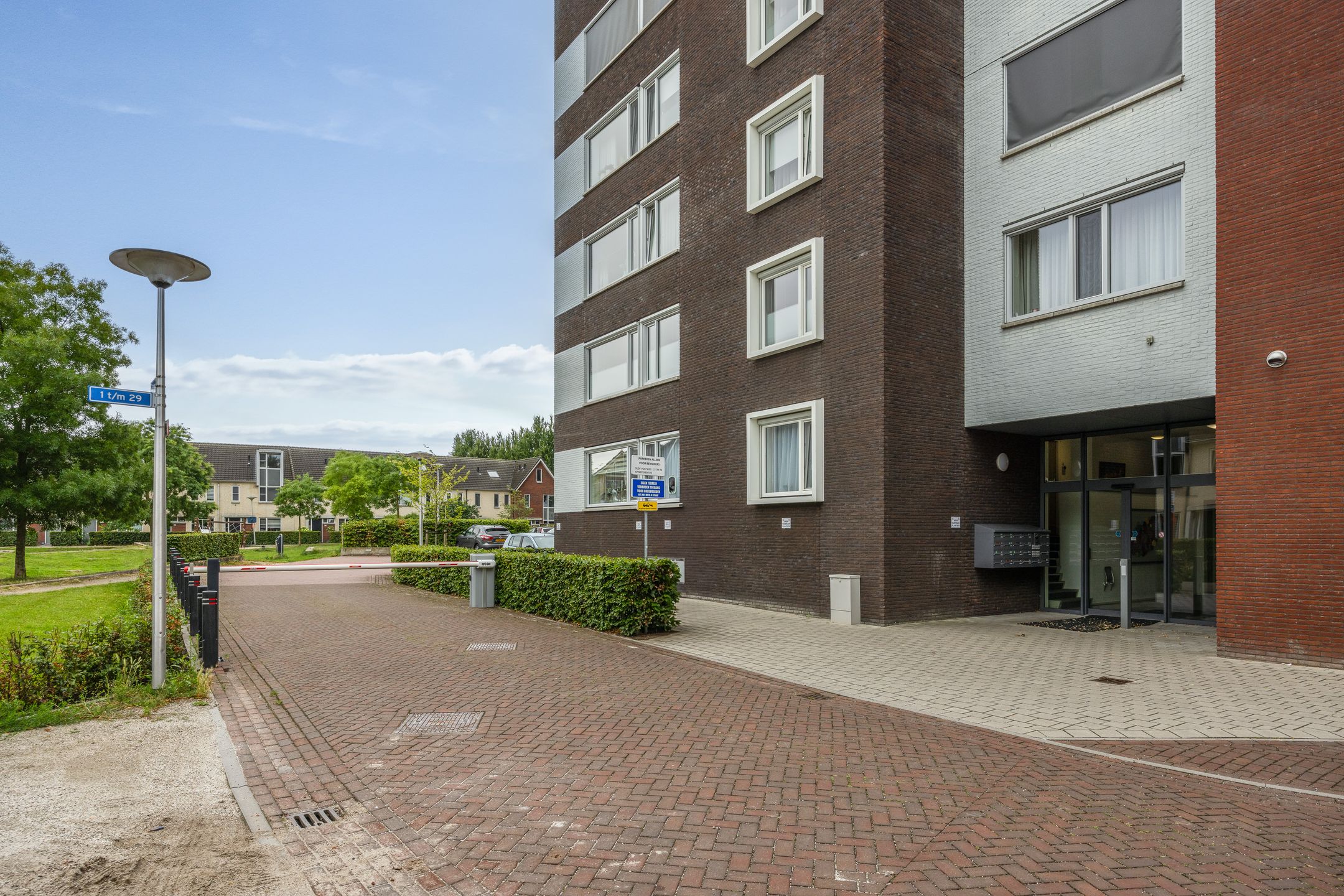 Foto 6 van Buizerdhof 8