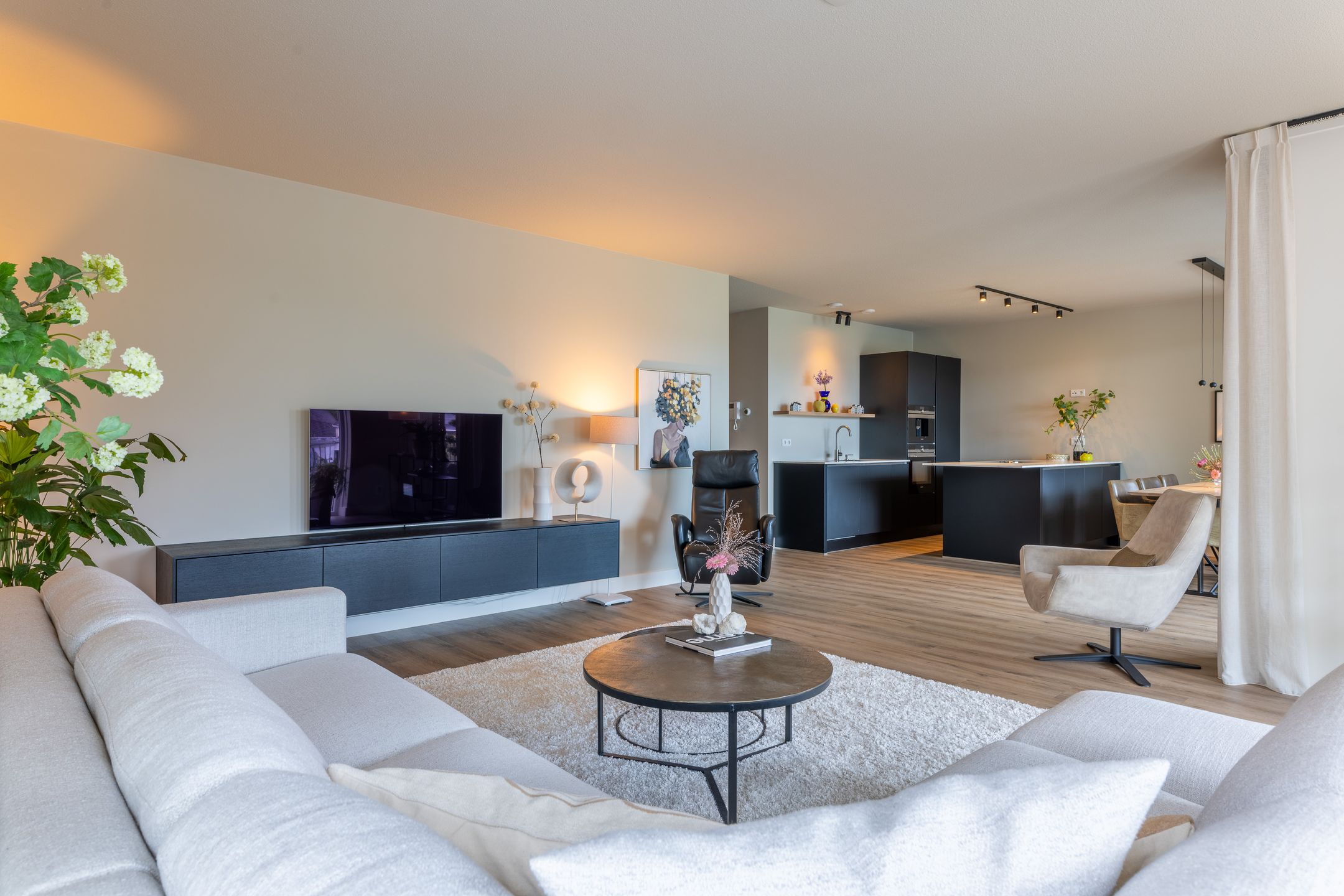 Foto 12 van Buizerdhof 8