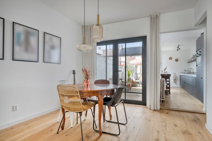 Photo 9 of Lunetstraat 34