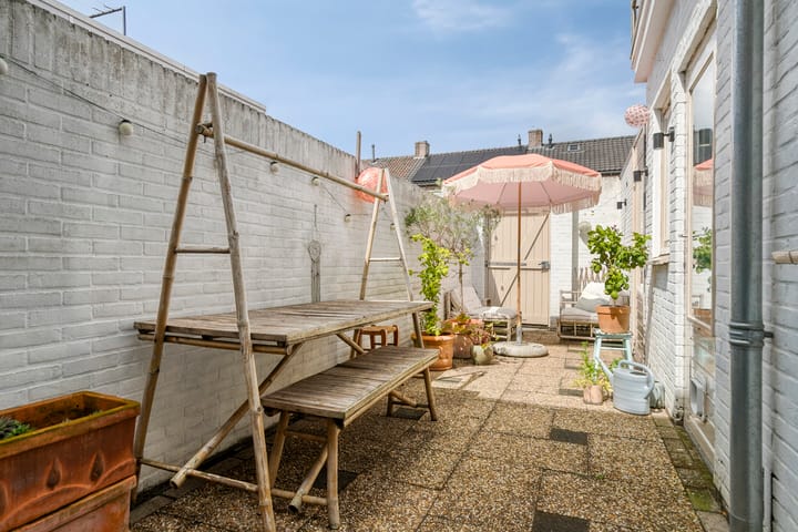 Photo 28 of Lunetstraat 34