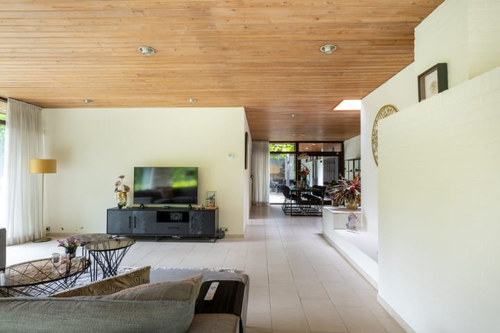 Photo 15 of Juliana van Stolberglaan 10