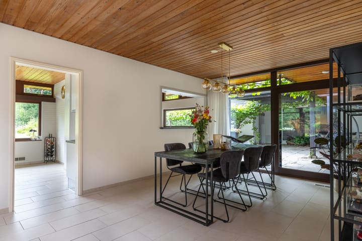 Photo 17 of Juliana van Stolberglaan 10