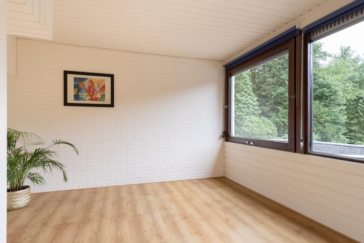 Photo 39 of Juliana van Stolberglaan 10