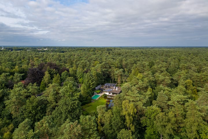 Photo 73 of Juliana van Stolberglaan 10