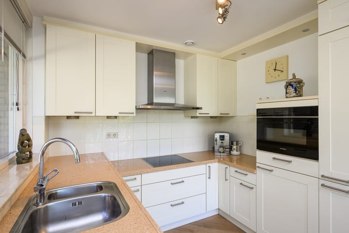 Photo 10 of Bert Haanstrahof 13