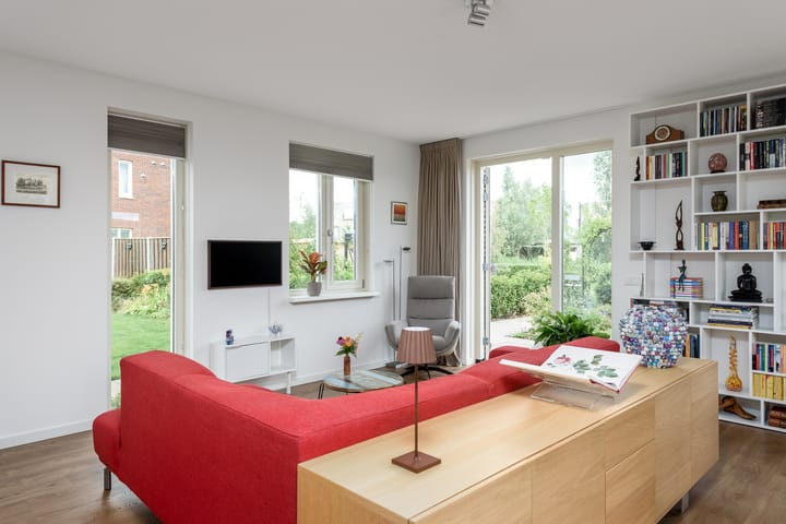 Photo 14 of Isaac Newtonstraat 17