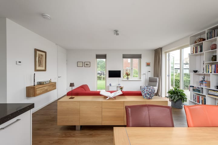 Photo 15 of Isaac Newtonstraat 17