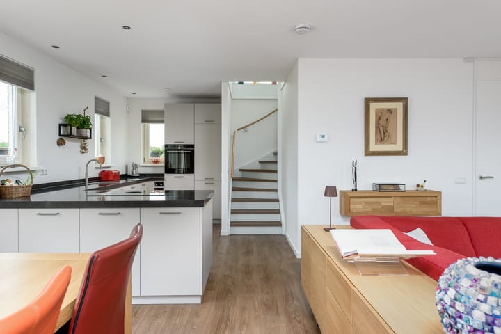 Photo 17 of Isaac Newtonstraat 17