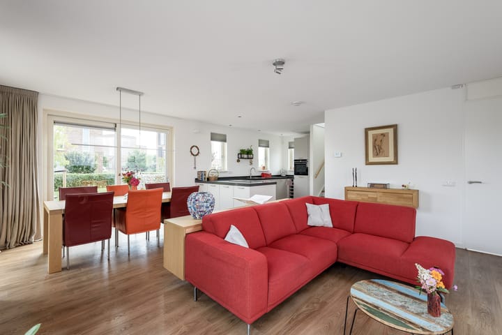 Photo 18 of Isaac Newtonstraat 17