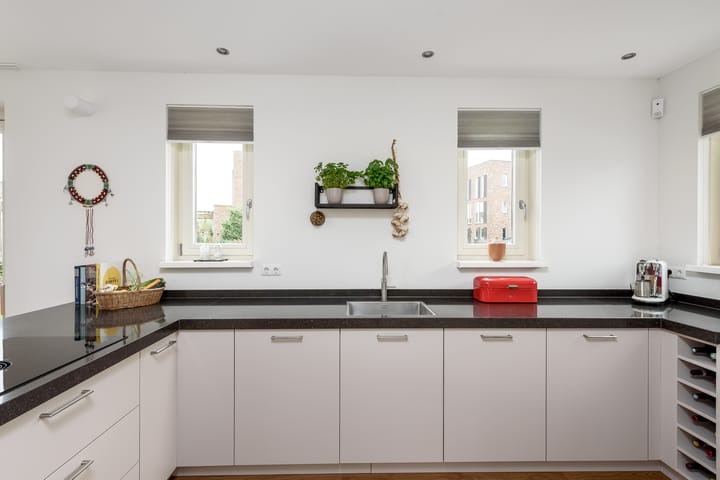 Photo 23 of Isaac Newtonstraat 17