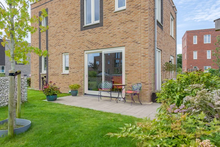 Photo 55 of Isaac Newtonstraat 17