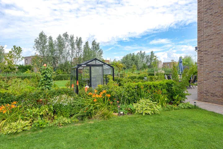 Photo 56 of Isaac Newtonstraat 17