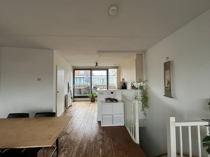 Photo 10 of Reinwardtstraat 73-A