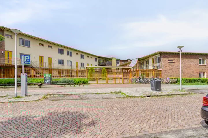 Van der Helststraat 17