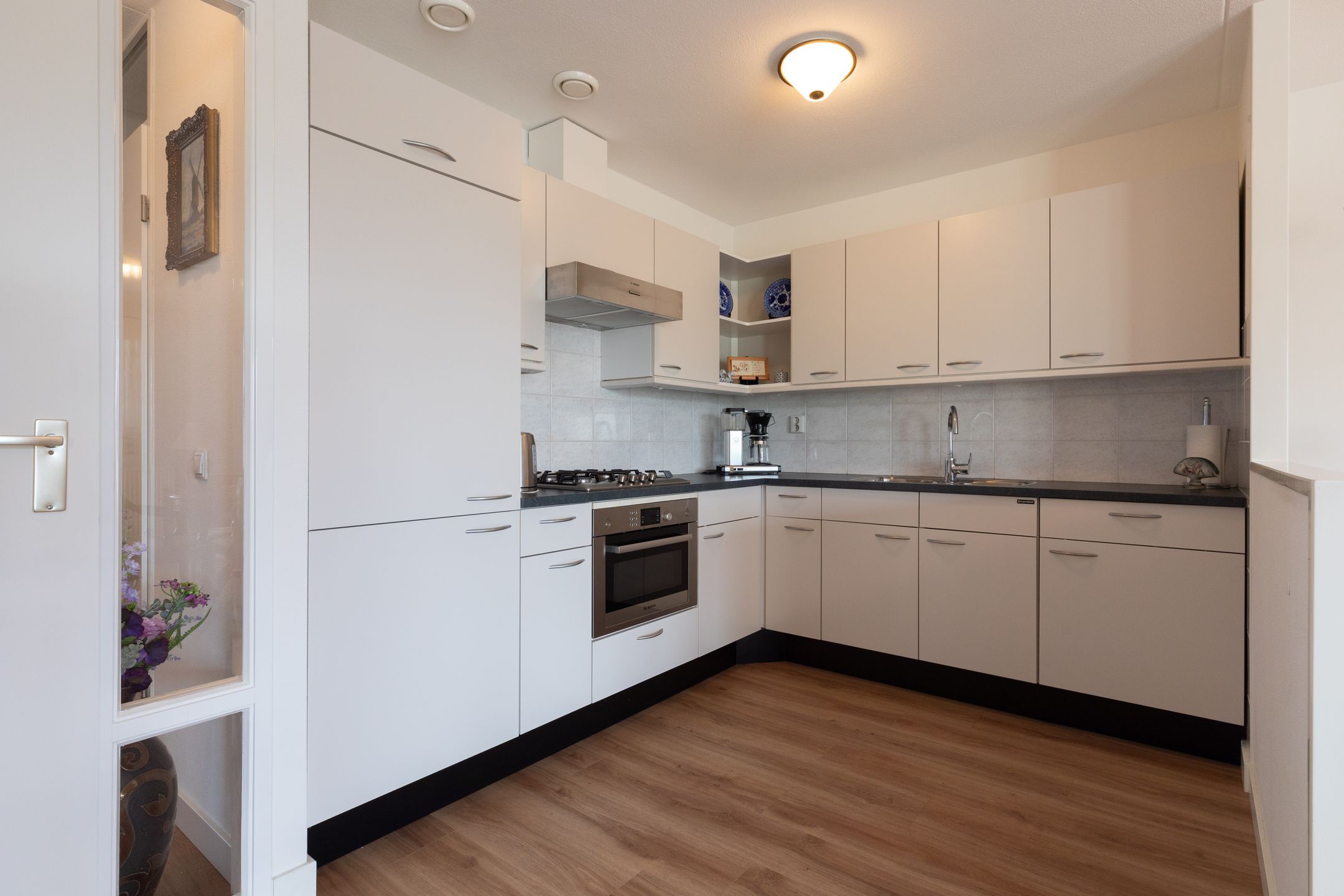 Photo 9 of Hoofdstraat 155-S