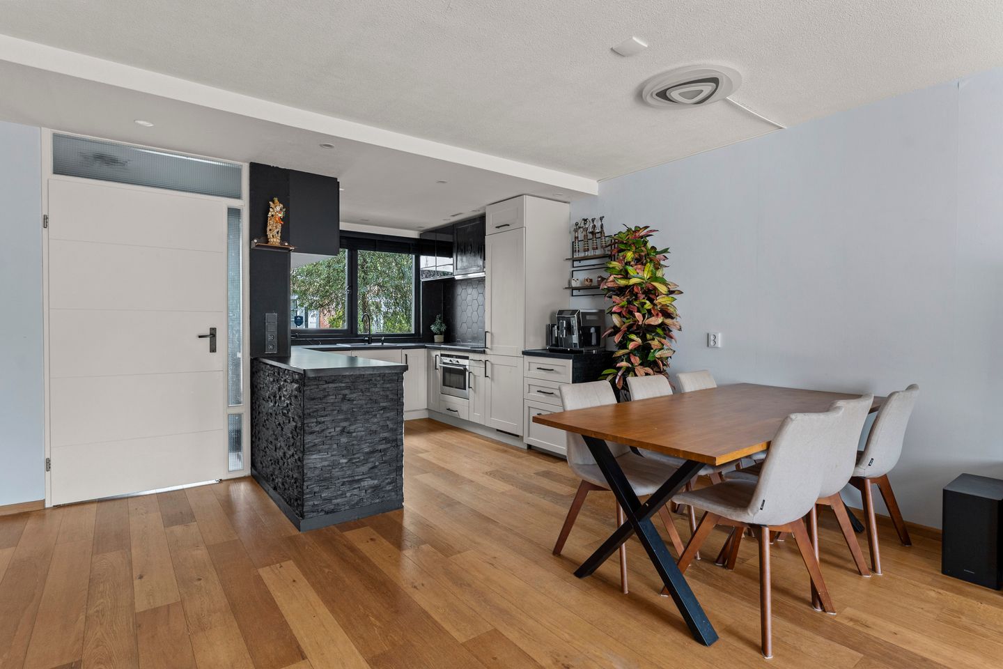 Foto 10 van Eikenstraat 31