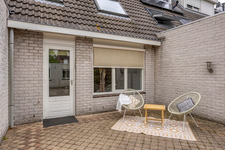 Foto 24 van Hoveniersberg 92