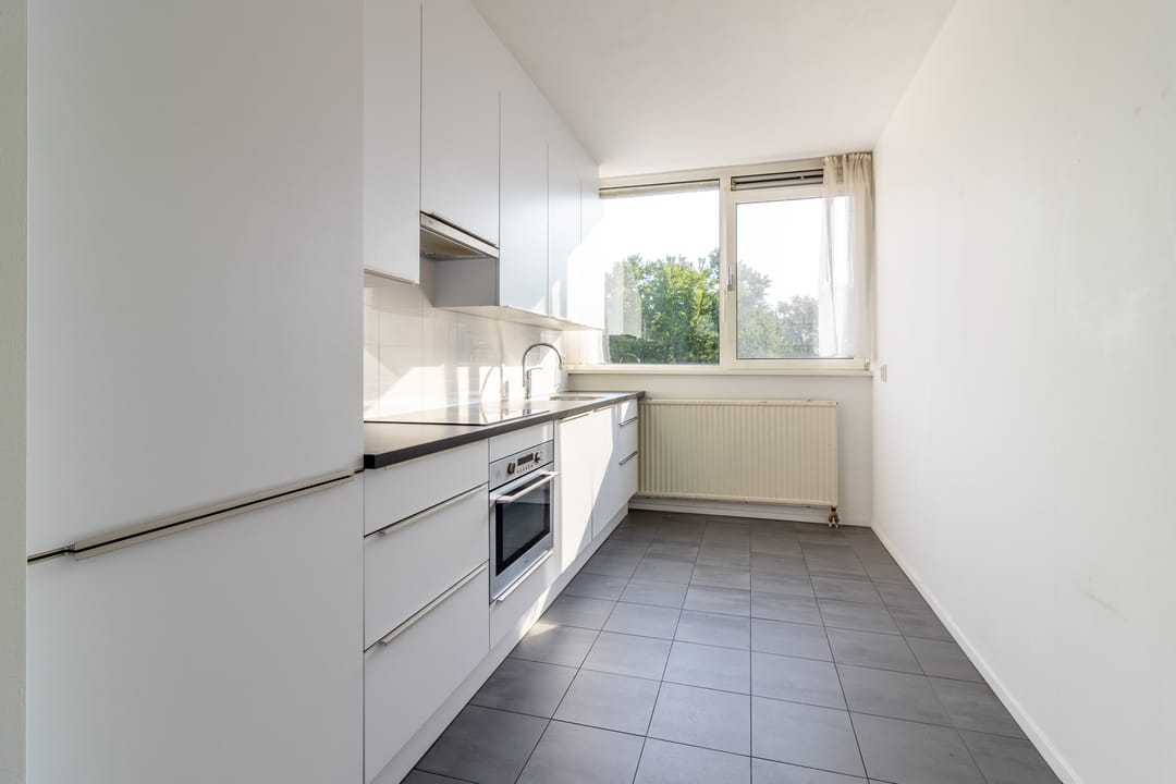 Photo 8 of Veenbesstraat 718