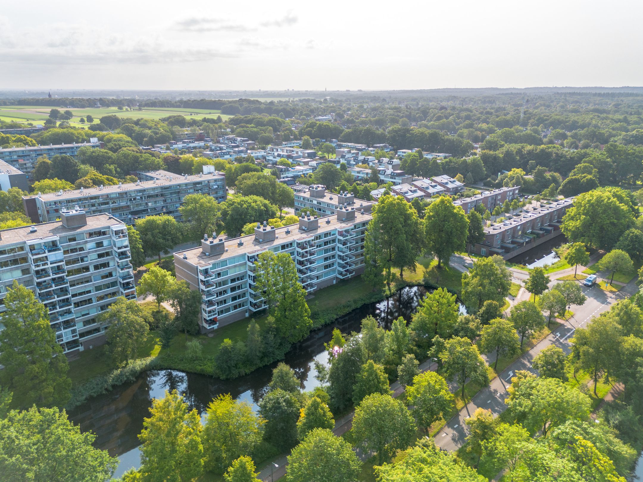 Photo 18 of Veenbesstraat 718