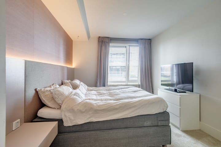 Foto 26 van Koningsplein 305