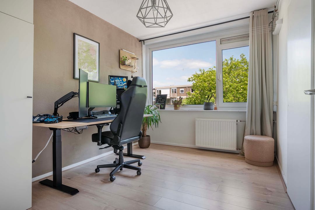 Foto 22 van Adelaarslaan 138