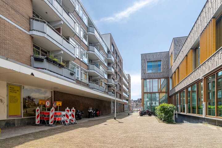 Photo 2 of Koningsplein 300