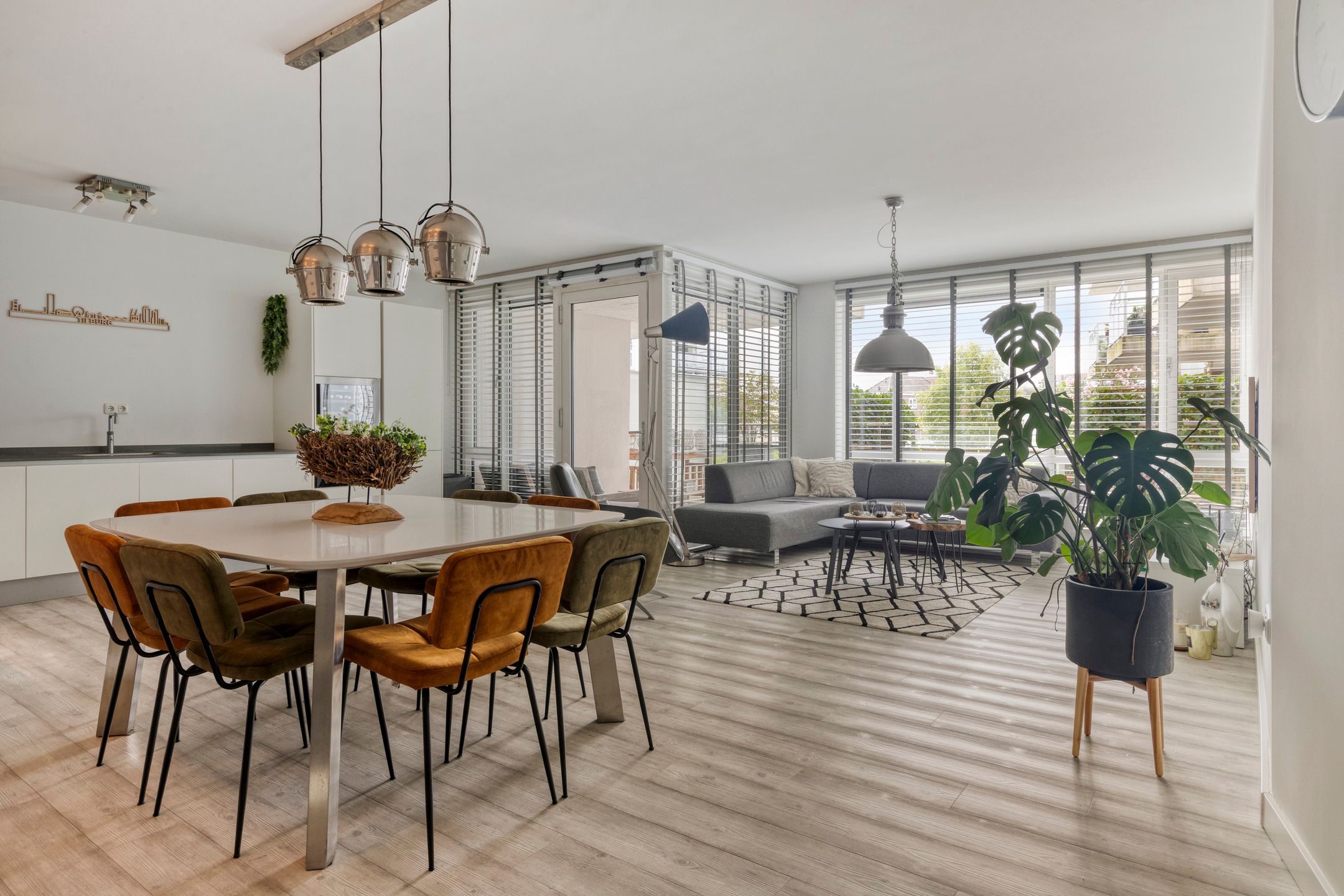 Photo 9 of Koningsplein 300