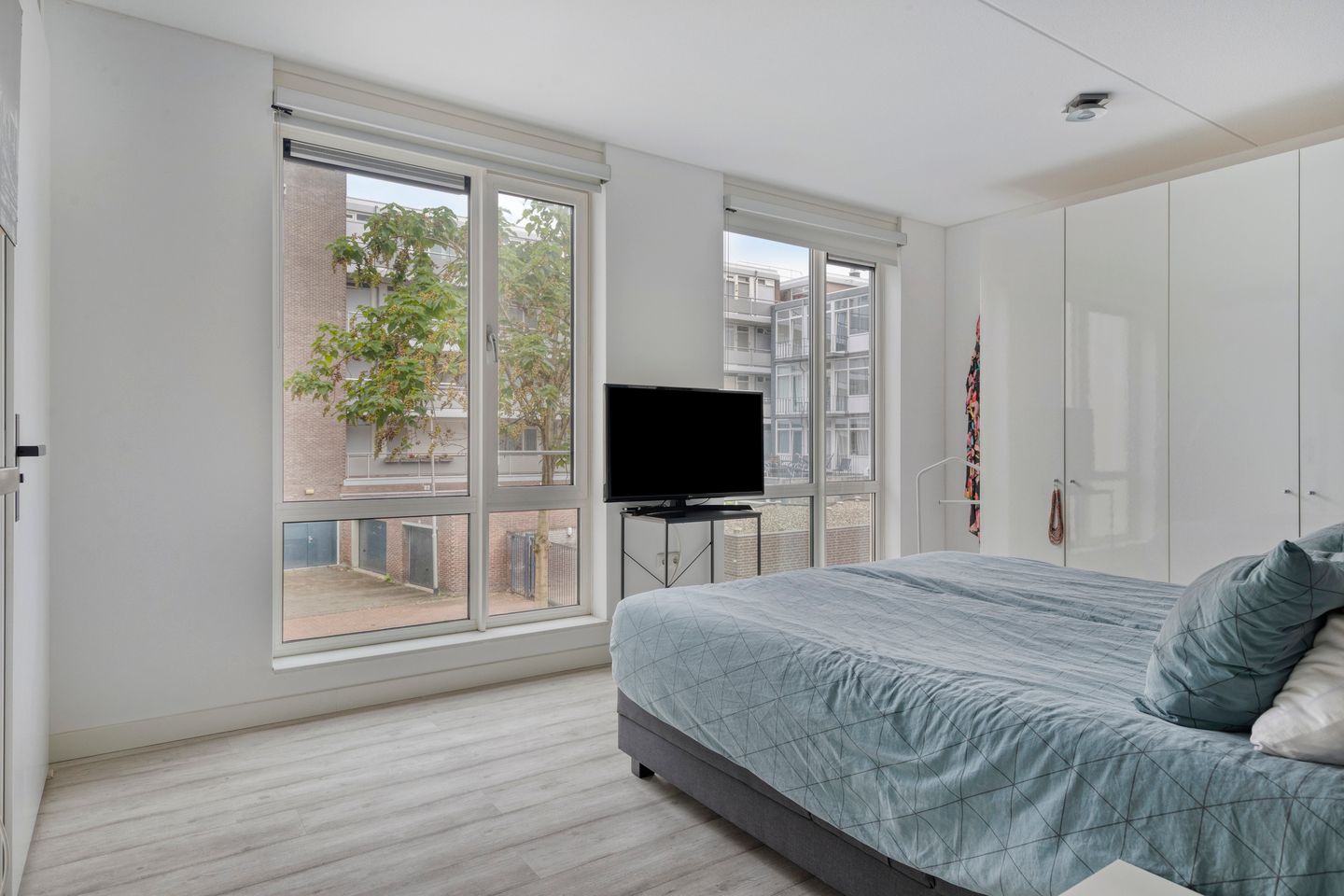 Photo 29 of Koningsplein 300