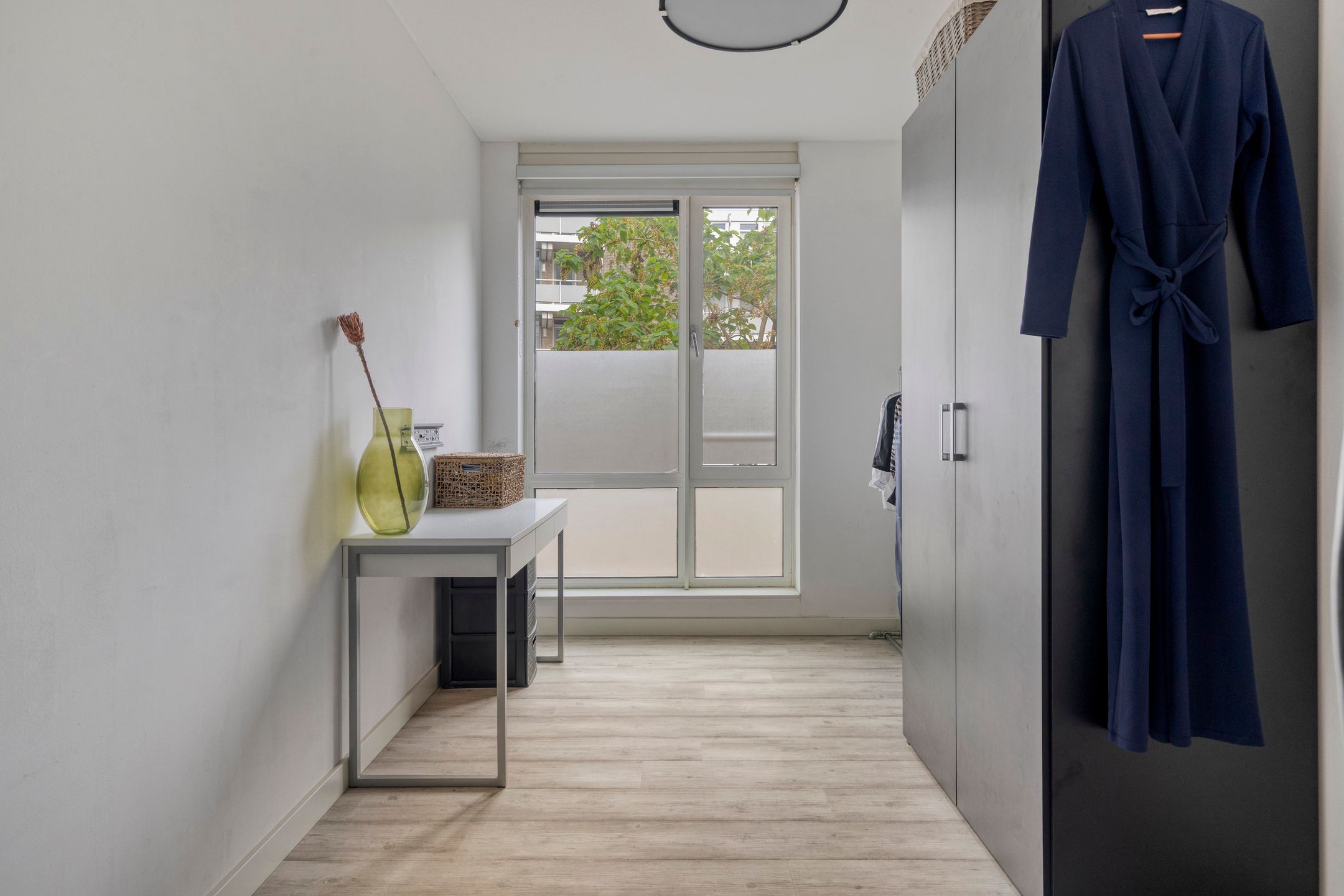 Photo 36 of Koningsplein 300